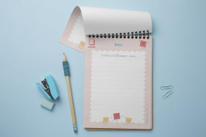 Goodies bloc note cadeaux entreprise fin d'année, société de biscuits sur-mesure